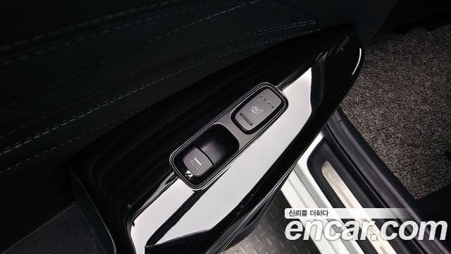 Kia K7 Premier гибрид Signature, 2020 19