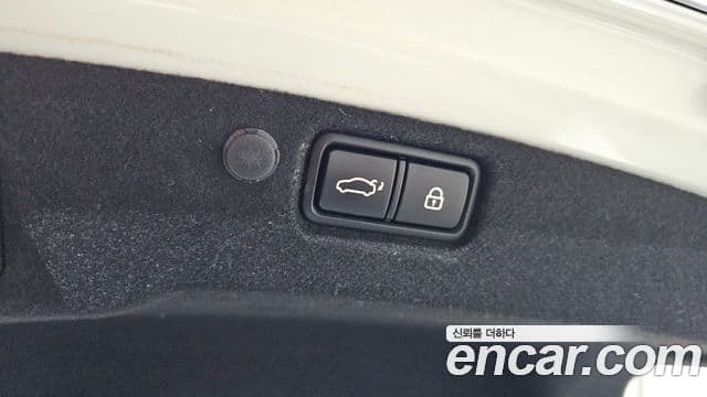 Kia K7 Premier гибрид Signature, 2020 20