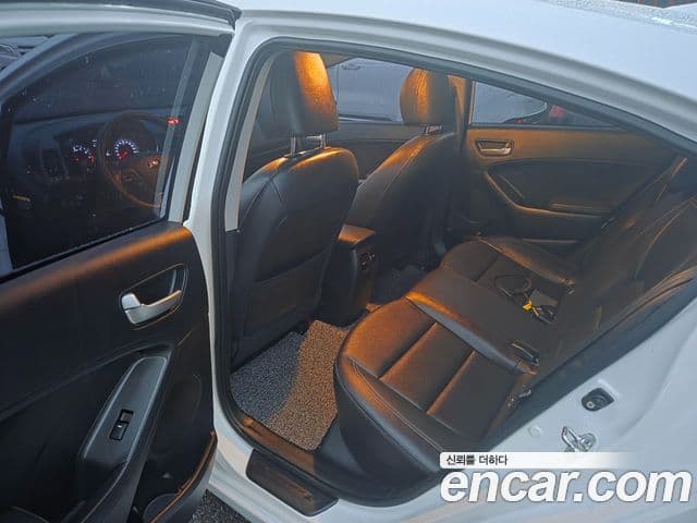 Kia K3 Luxury, 2014 9