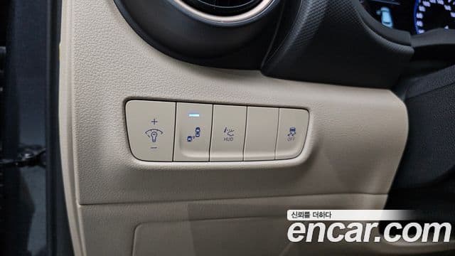 Hyundai Kona Modern Art, 2018 18