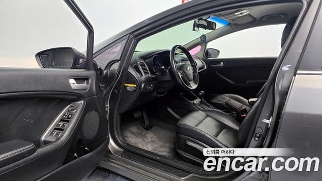 Kia K3 Luxury, 2013 11