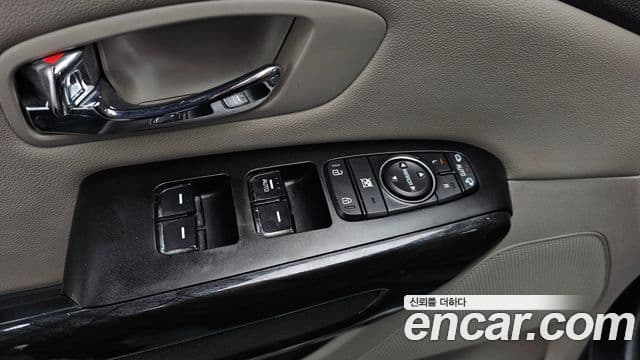 Kia All New Carnival VIP, 2016 16