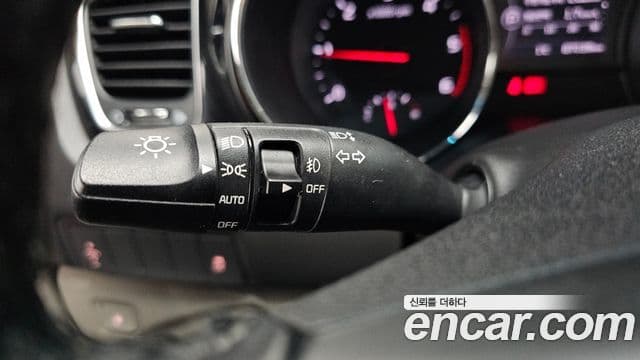 Kia All New Carnival VIP, 2016 18