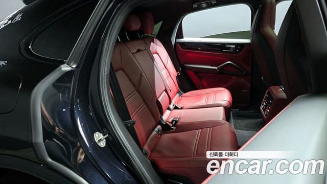 Porsche Cayenne (PO536) 3.0 купе, 2021 12