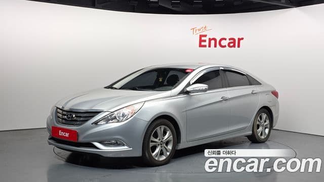 Hyundai YF Sonata LPI Premier(для людей с инвалидностью), 2011 1