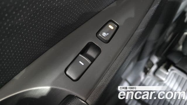 Hyundai YF Sonata LPI Premier(для людей с инвалидностью), 2011 18