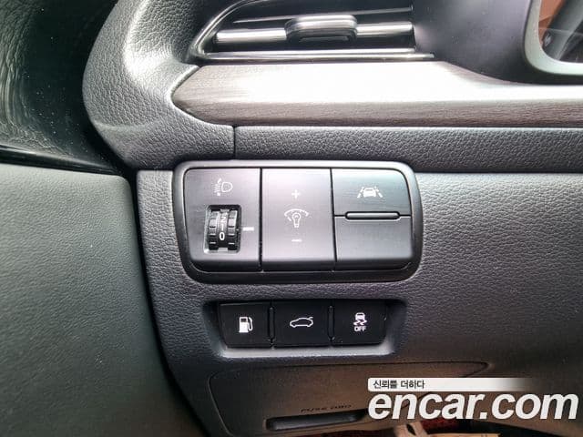 Kia K7 Premier гибрид Prestige, 2020 13