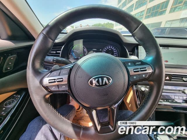Kia K7 Premier гибрид Prestige, 2020 17