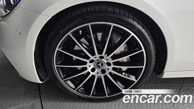 Mercedes-Benz E-класс W213 AMG Line, 2023 все фото