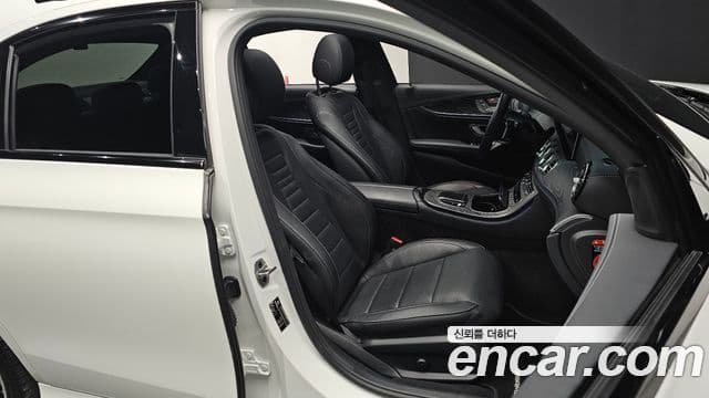 Mercedes-Benz E-класс W213 AMG Line, 2023 10