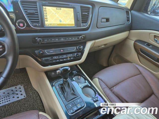 Kia All New Carnival Prestige, 2016 11