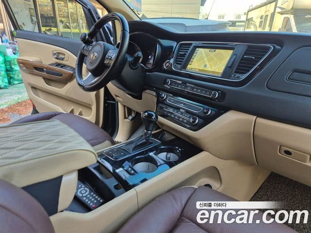 Kia All New Carnival Prestige, 2016 18