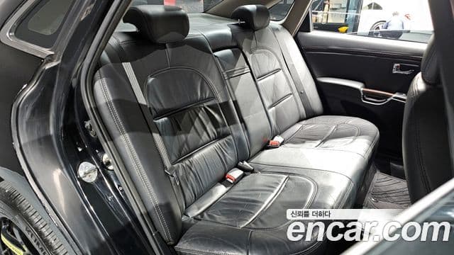 Hyundai The / новый Luxury Grandeur LPI Q270 Standard, 2011 13