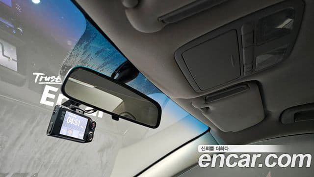 Hyundai The / новый Luxury Grandeur LPI Q270 Standard, 2011 17