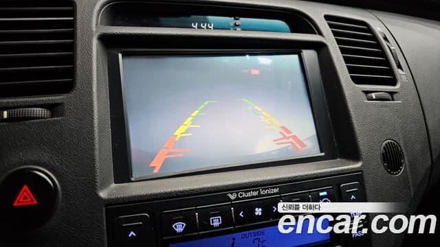 Hyundai The / новый Luxury Grandeur LPI Q270 Standard, 2011 19