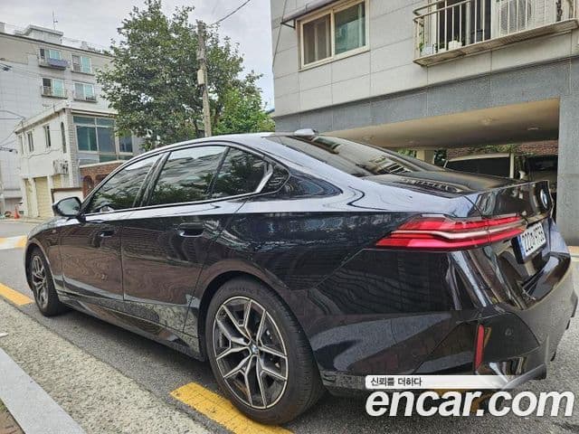 BMW 5시리즈 (G60) 520i M Sport, 2024 все фото