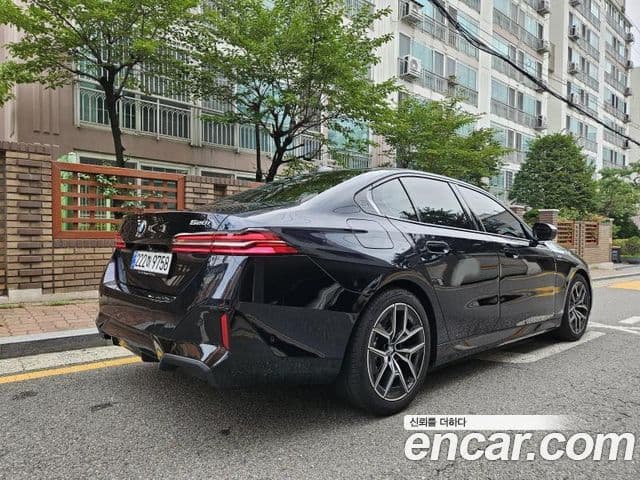 BMW 5시리즈 (G60) 520i M Sport, 2024 6