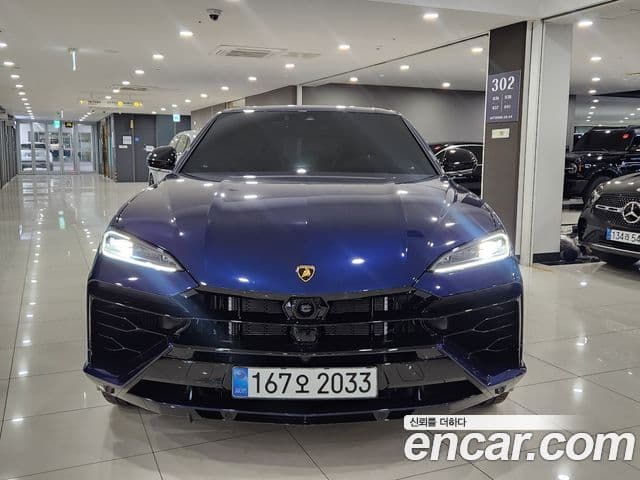 Lamborghini Urus 4.0 V8 SE, 2025 3