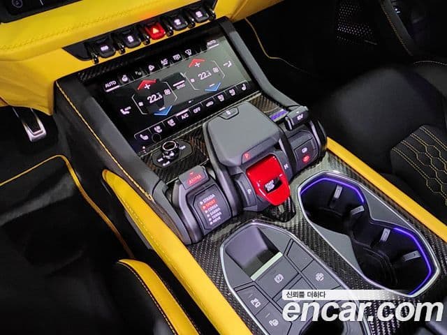 Lamborghini Urus 4.0 V8 SE, 2025 9