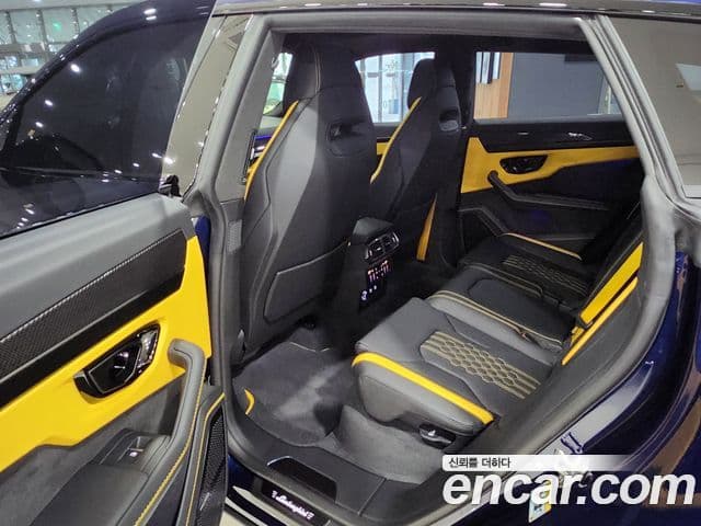 Lamborghini Urus 4.0 V8 SE, 2025 15