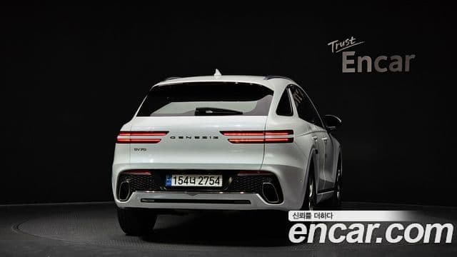 Genesis GV70, 2023 4