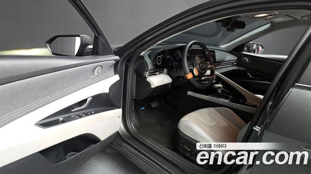 Hyundai Avante гибрид (CN7) Inspiration, 2022 11