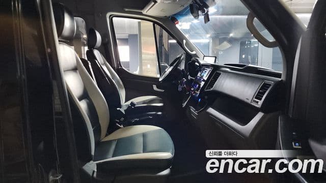 Hyundai 쏠라티 Deluxe, 2018 11