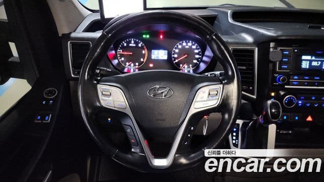 Hyundai 쏠라티 Deluxe, 2018 13