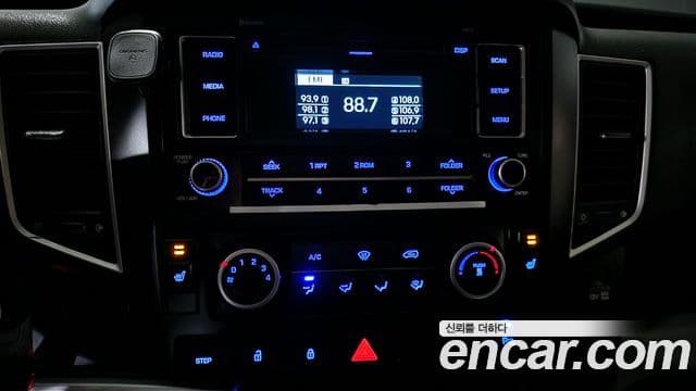 Hyundai 쏠라티 Deluxe, 2018 18