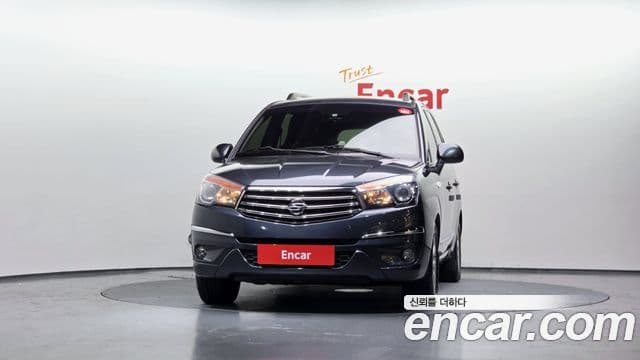 KG모빌리티(SsangYong) Korando 투리스모 2WD GT 9인승, 2014 3
