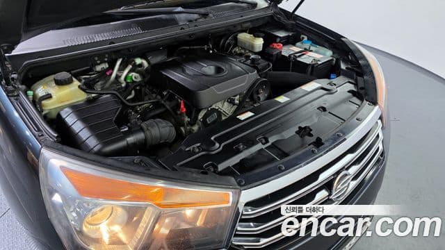 KG모빌리티(SsangYong) Korando 투리스모 2WD GT 9인승, 2014 6