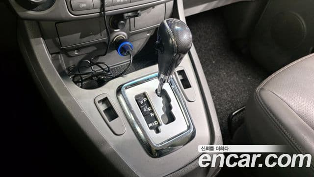 KG모빌리티(SsangYong) Korando 투리스모 2WD GT 9인승, 2014 9