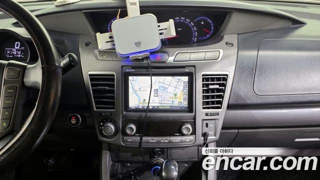 KG모빌리티(SsangYong) Korando 투리스모 2WD GT 9인승, 2014 14