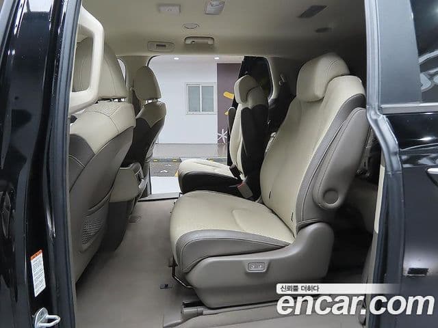 Kia Carnival 4세대 Prestige, 2021 10