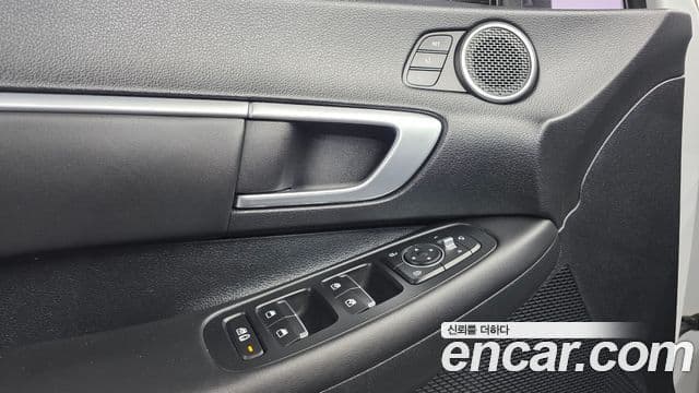 Hyundai Sonata (DN8) Premium Family, 2020 13