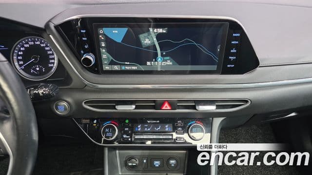 Hyundai Sonata (DN8) Premium Family, 2020 15