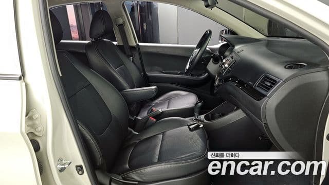 Kia All New Morning Luxury, 2014 10