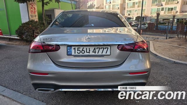 Mercedes-Benz E-класс W213 AMG Line, 2021 4