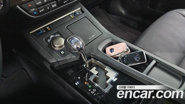 Lexus New ES300h XV60, 2014 9