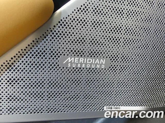 Land Rover Range Rover Velar 3.0 D300 R-Dynamic HSE, 2020 11