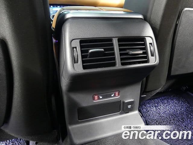 Land Rover Range Rover Velar 3.0 D300 R-Dynamic HSE, 2020 19