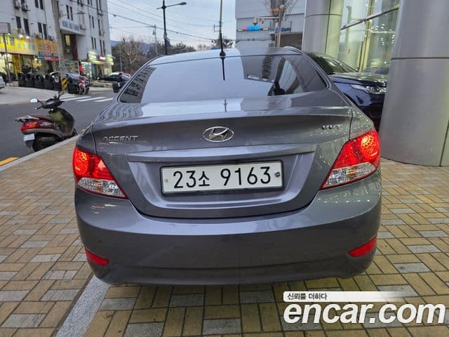 Hyundai Accent(новый кузов / новое поколение) 1.4 VVT Smart, 2014 4