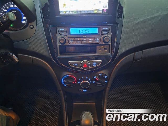 Hyundai Accent(новый кузов / новое поколение) 1.4 VVT Smart, 2014 14