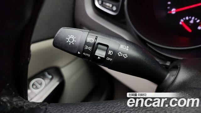 Kia All New Carnival Prestige, 2015 17