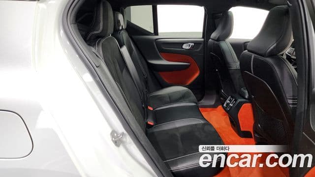 Volvo XC40 B4 R-Design, 2021 12