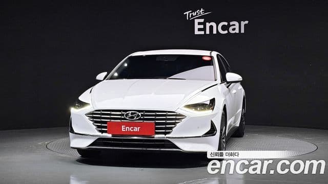 Hyundai Sonata гибрид (DN8) Premium Plus, 2022 3