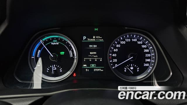 Hyundai Sonata гибрид (DN8) Premium Plus, 2022 8