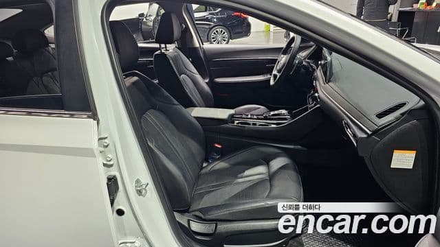 Hyundai Sonata гибрид (DN8) Premium Plus, 2022 10