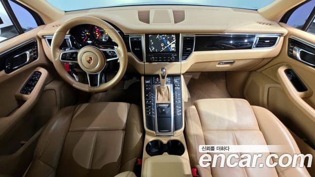 Porsche Macan 95B, 2017 7