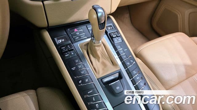 Porsche Macan 95B, 2017 9